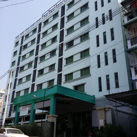 Silver Green Hotel Yangon Exterior foto