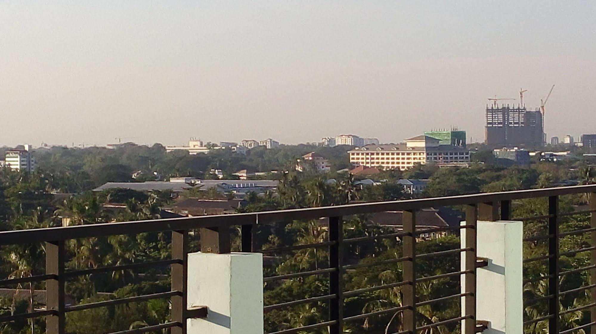 Silver Green Hotel Yangon Exterior foto